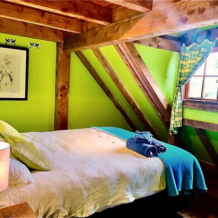 Streamside Country Manor Bed & Breakfast Walton ภายนอก รูปภาพ