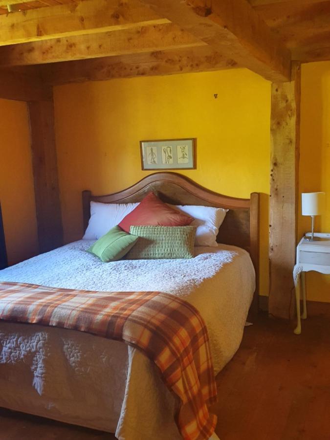 Streamside Country Manor Bed & Breakfast Walton ภายนอก รูปภาพ