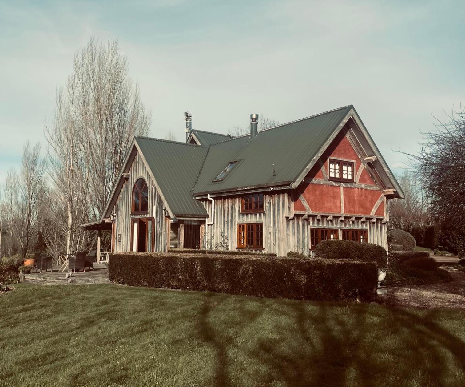 Streamside Country Manor Bed & Breakfast Walton ภายนอก รูปภาพ