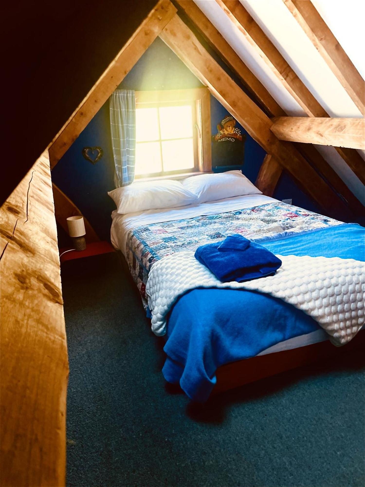 Streamside Country Manor Bed & Breakfast Walton ภายนอก รูปภาพ